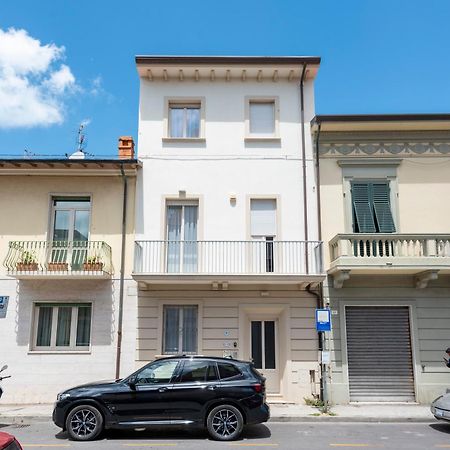 Suite Ondina Viareggio Apartments - Happy Rentals מראה חיצוני תמונה