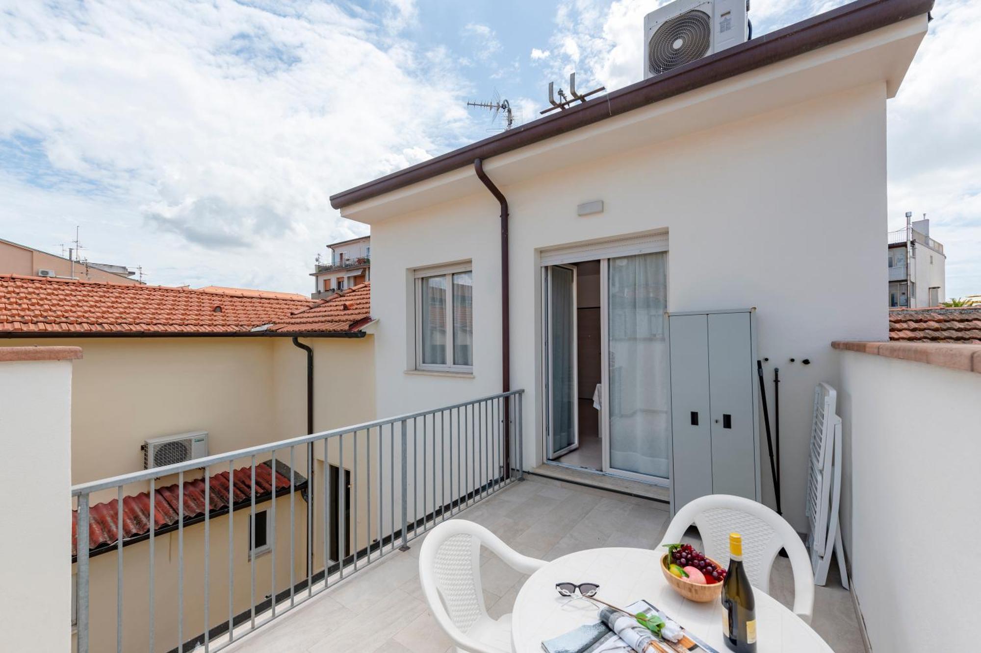Suite Ondina Viareggio Apartments - Happy Rentals מראה חיצוני תמונה