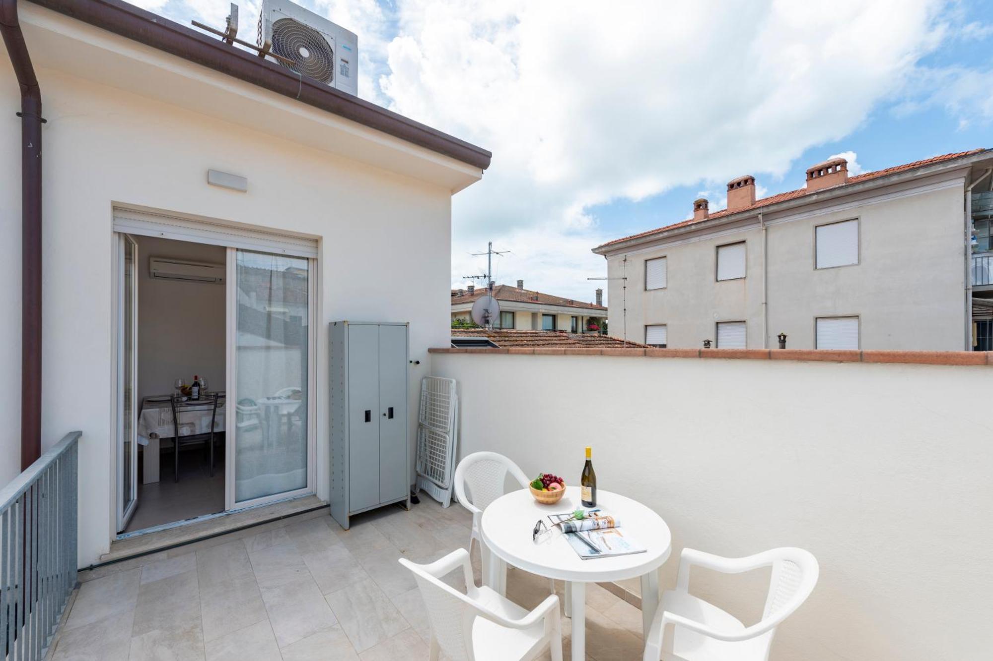 Suite Ondina Viareggio Apartments - Happy Rentals מראה חיצוני תמונה